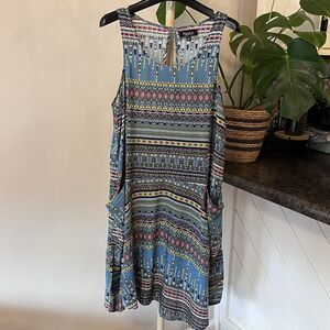 Papillon Tunic Dress Size M Womens Sleeveless Aztec Boho Flowy Lightweight Color